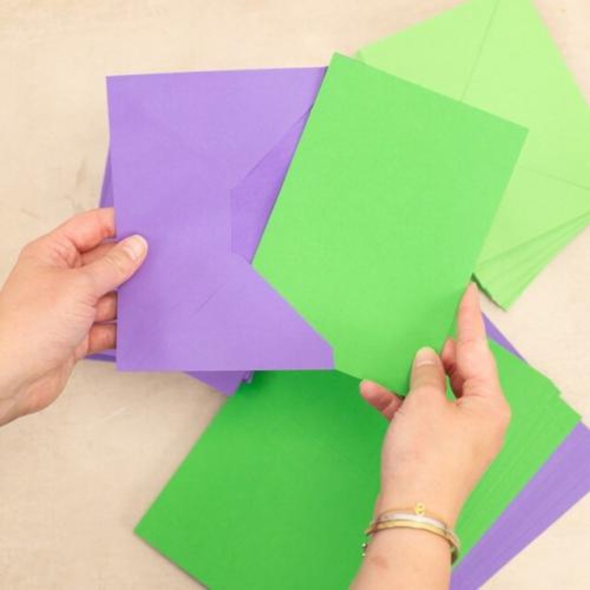 Crafters Companion - 5x7 (13x18 cm) Purple&Green Card&Envelopes - 100st